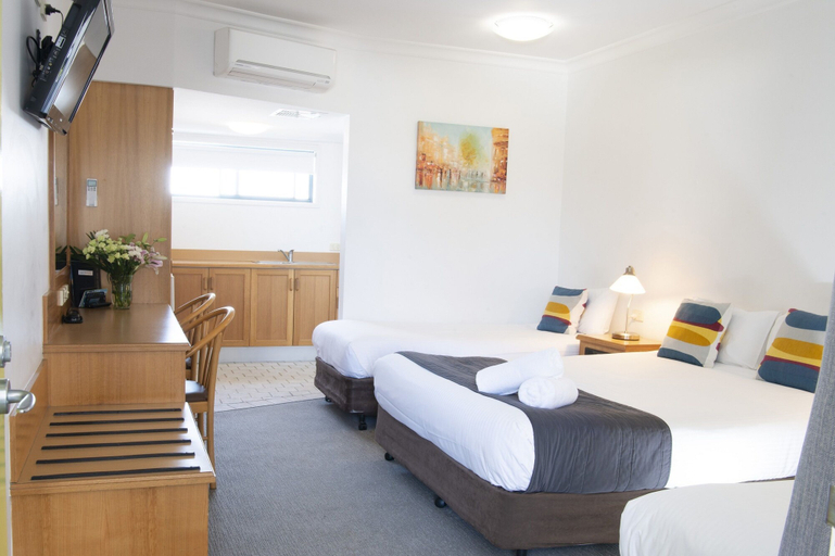 Bedroom 3, Rockpool Motor Inn, Kempsey
