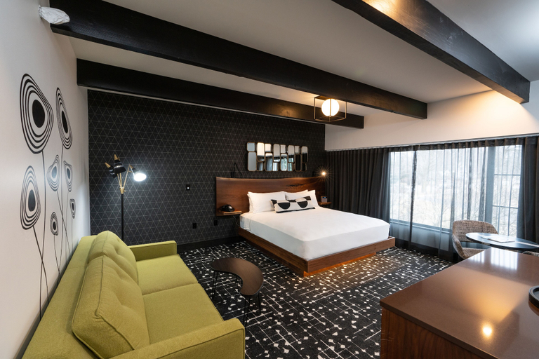 Bedroom 3, The Earl, Charlevoix