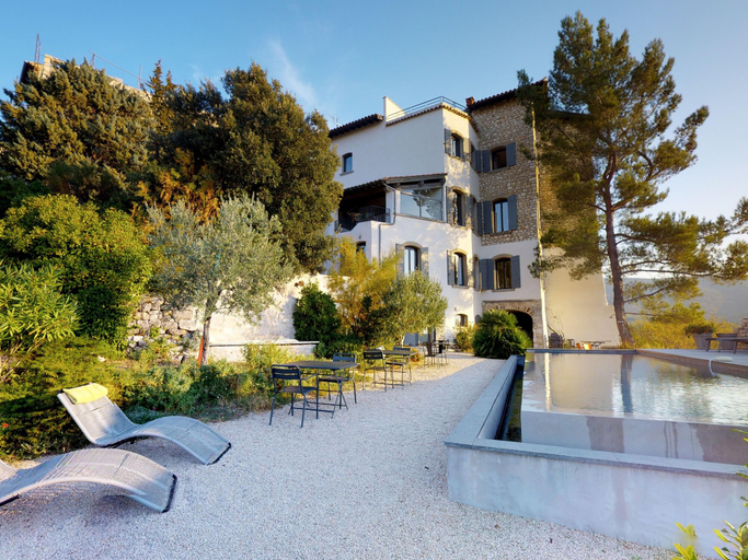 Exterior & Views 2, Metafort, Vaucluse