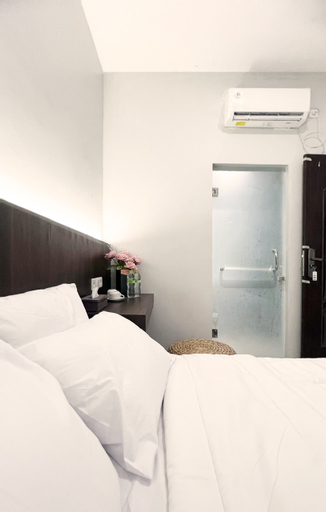 Bedroom 16