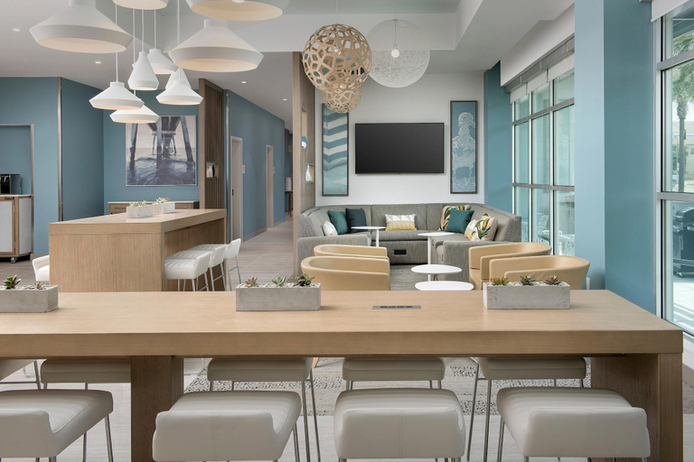 Food & Drinks 5, Element Jacksonville Beach, Duval