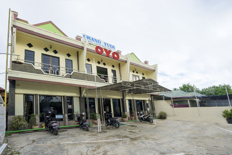 Exterior & Views 2, OYO 2181 Hotel Grand Yuda, Kutai Kartanegara