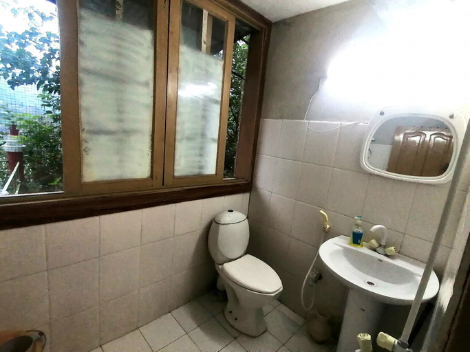 Bathroom 3, Pine Valley View, Zhob