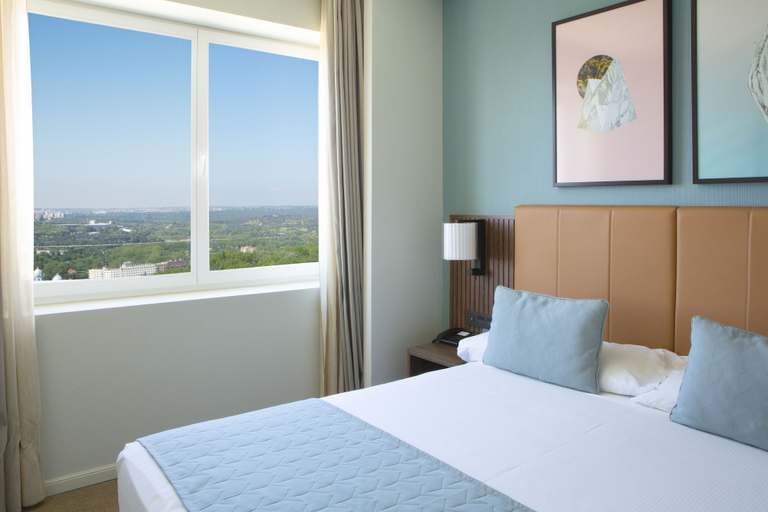 Bedroom 4, Hotel Riu Plaza España, Madrid