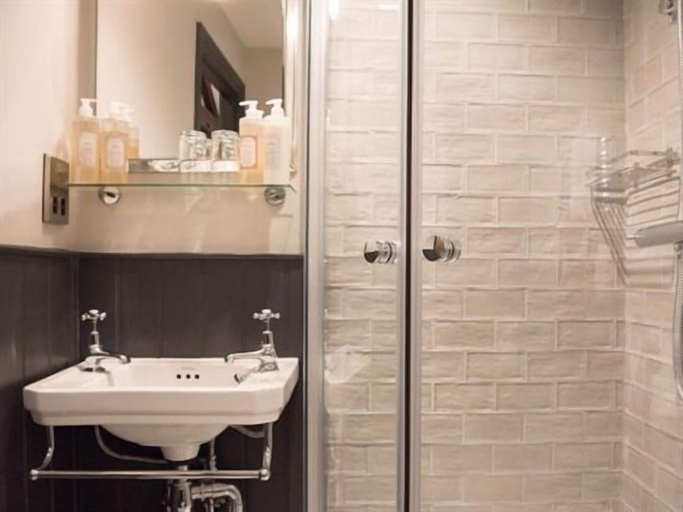Bathroom 3, Helen Browning's Royal Oak, Swindon