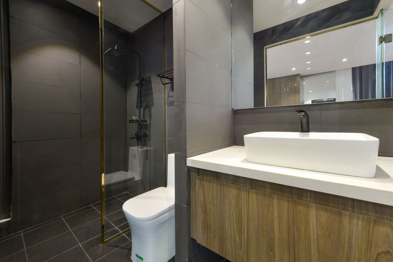 Bathroom 3, BH Riverside Hotel, Hoàn Kiếm