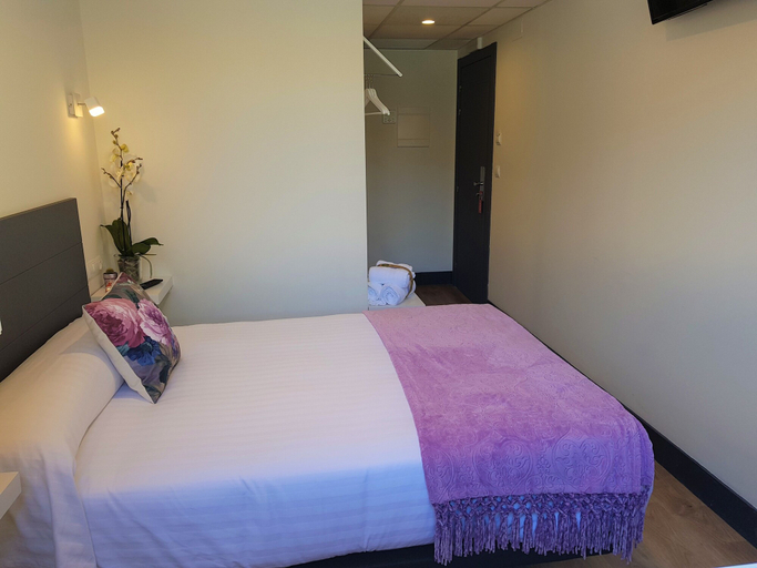 Bedroom 3, Hotel Malecón, Ourense