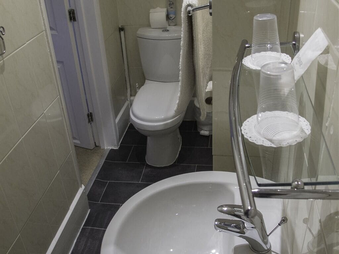 Bathroom 4, The White Lodge, Norfolk