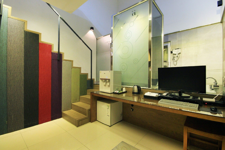 Others 4, H Drive Hotel, Iksan