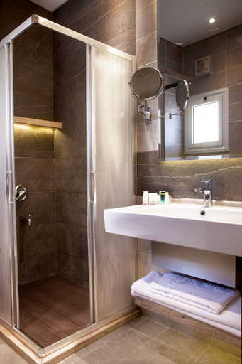 Bathroom 4, Maadi Hotel, Al-Ma'adi