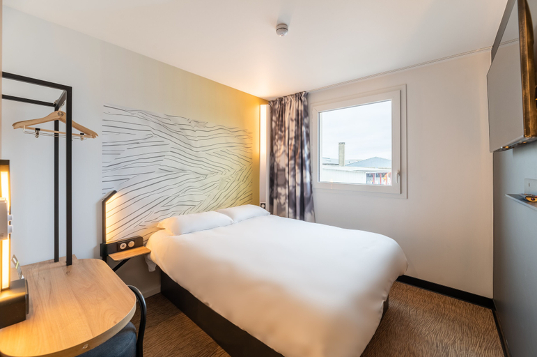 Bedroom 3, B&B HOTEL Bourg-en-Bresse Viriat, Ain