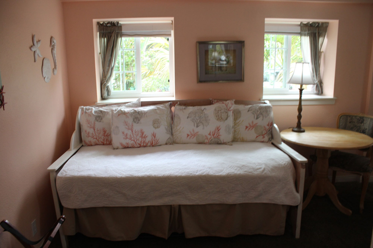 Bedroom 3, Pelican Cove Inn, San Diego