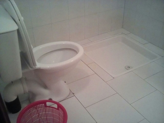Bathroom 4, Hotel Restaurant Al Manader, Ouarzazate