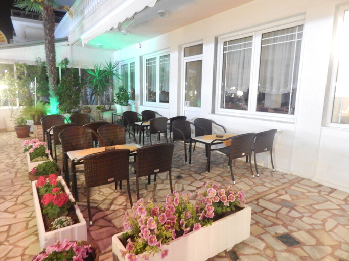 Food & Drinks 5, Gold Stern Hotel, Central Macedonia