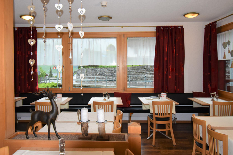 Food & Drinks 4, Hotel Cabana, Interlaken