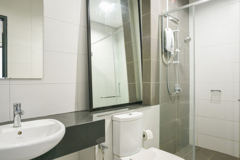 Bathroom 3, Damen Homestay, Subang Jaya