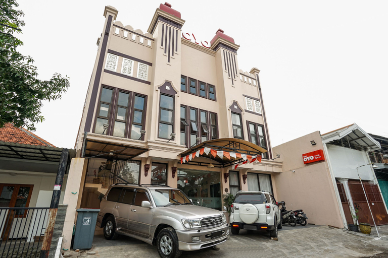 Exterior & Views 2, Audah Sevana Syariah Hotel, Surabaya