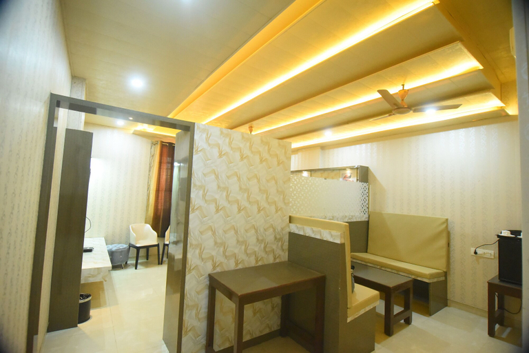 Others 5, R Empire Dvanagere, Davanagere