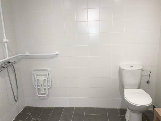 Bathroom 2, Résidence du Môle, Haute-Savoie