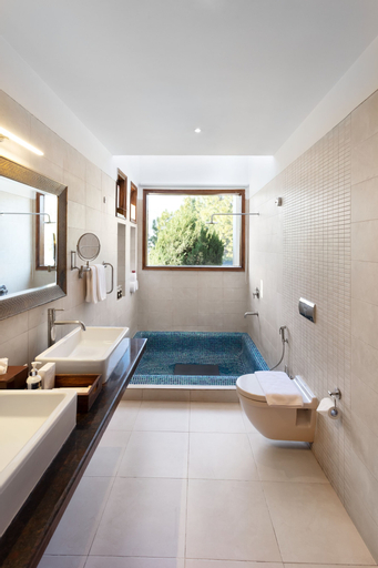 Bedroom 4, Suryavilas Luxury Resort & Spa, Solan
