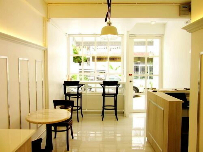 Food & Drinks 5, Urban House, Bang Rak