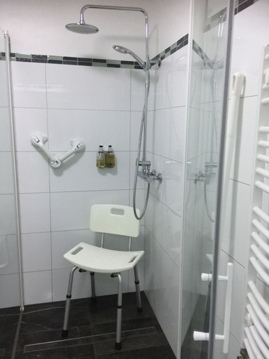 Bathroom 4, Arctic Wind, Vatnsleysustrandarhreppur