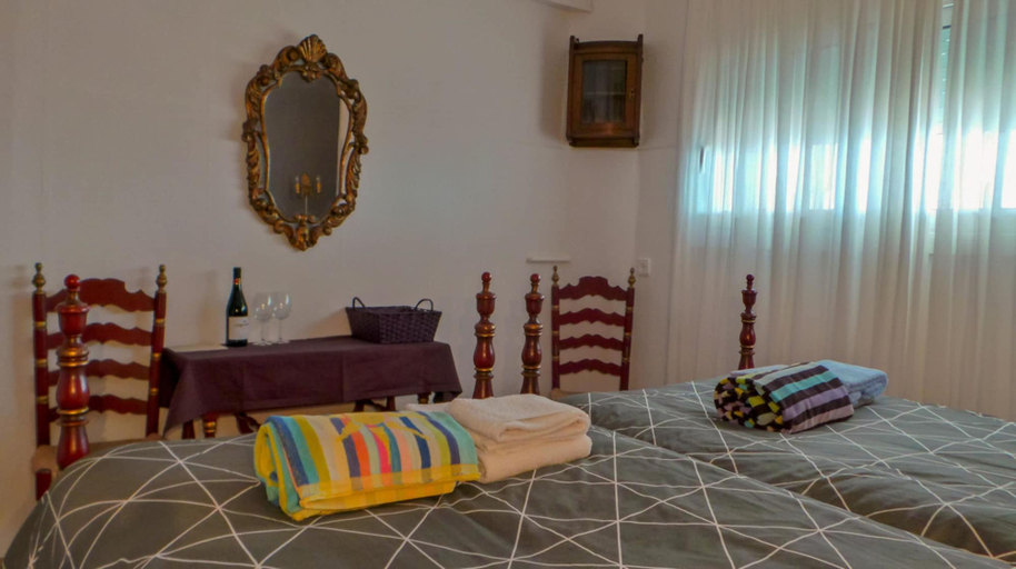 Bedroom 4, La Roqueta B&B, Girona