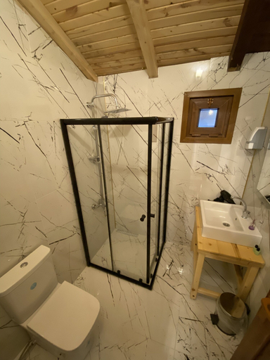 Bathroom 4, Ayder Guven Dag Evi, Ardeşen