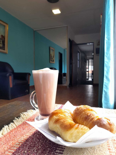 Food & Drinks 5, HOTEL LOS ANTIGUOS, Lago Buenos Aires