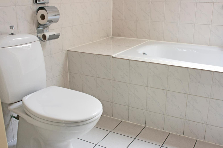 Bathroom 4, Hotel Prins Hendrik, Amsterdam
