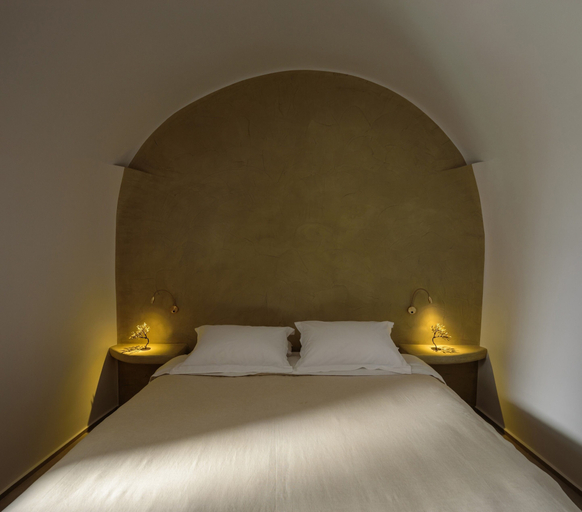 Bedroom 3, Oia Treasures Art Suites, South Aegean
