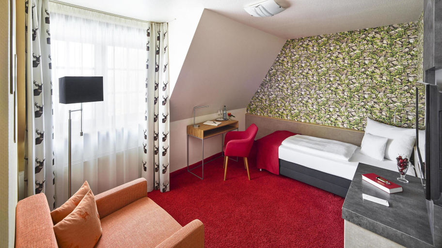 Bedroom 3, Hirsch Hotel, Esslingen