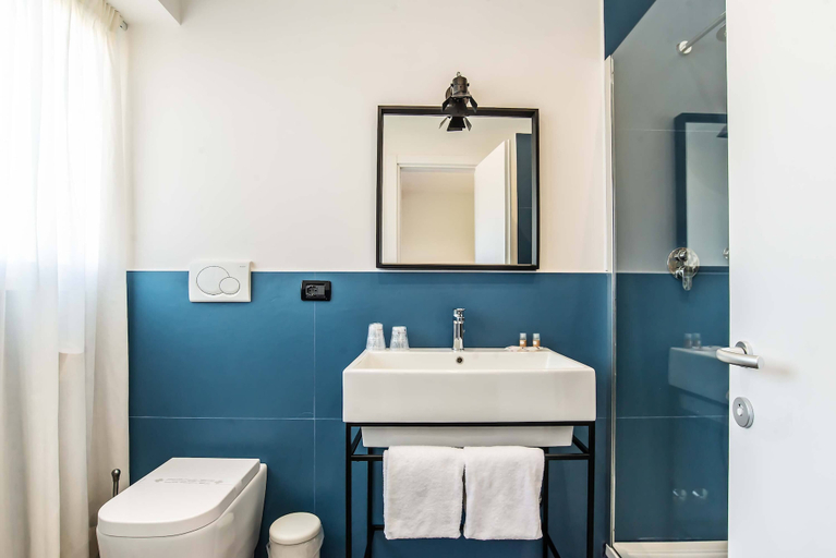 Bathroom 5, Bloom Hotel Rome, Rome
