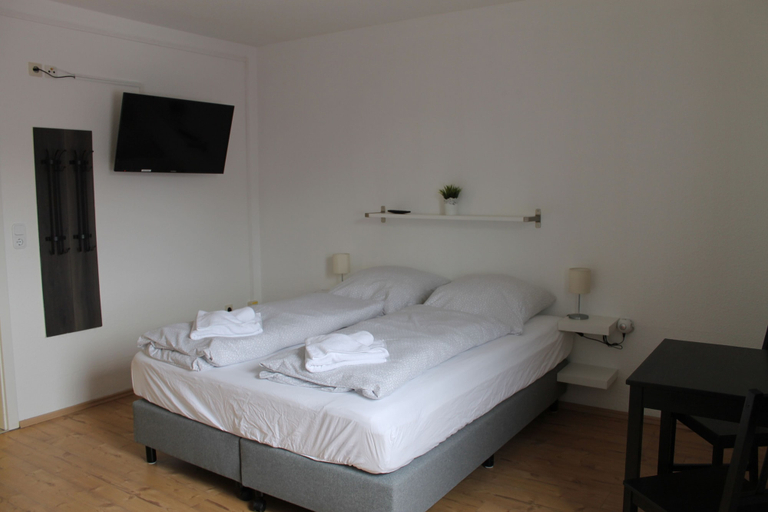 Bedroom 3, Boardinghaus Georgsheil, Aurich