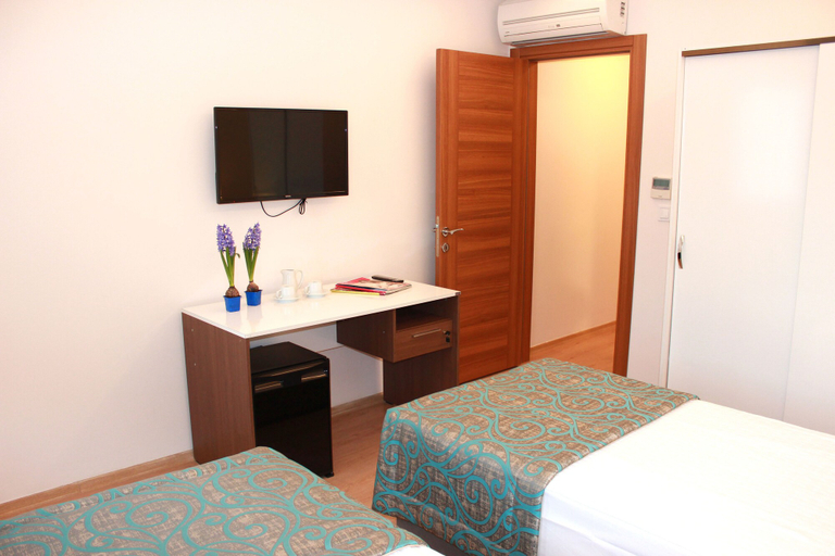 Bedroom 2, Imerhan Otel, Kuşadası
