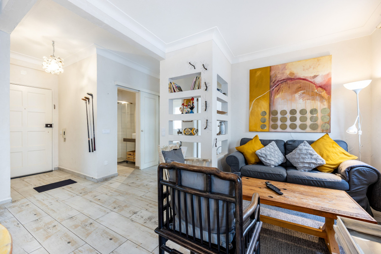 Others 5, IM On Charming Home, Lagos