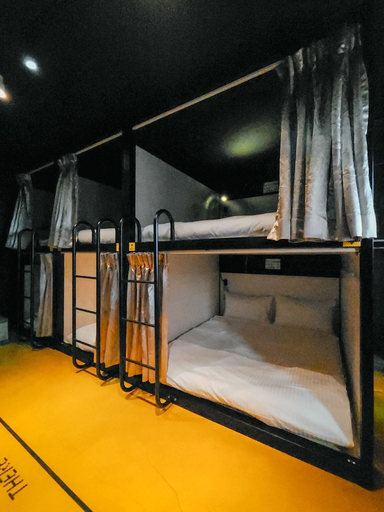 Bedroom 3, Taipei Inn, Taipei City