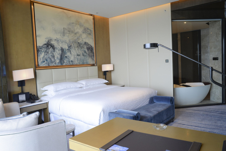 Bedroom 3, Sheraton Zhuhai Hotel, Zhuhai