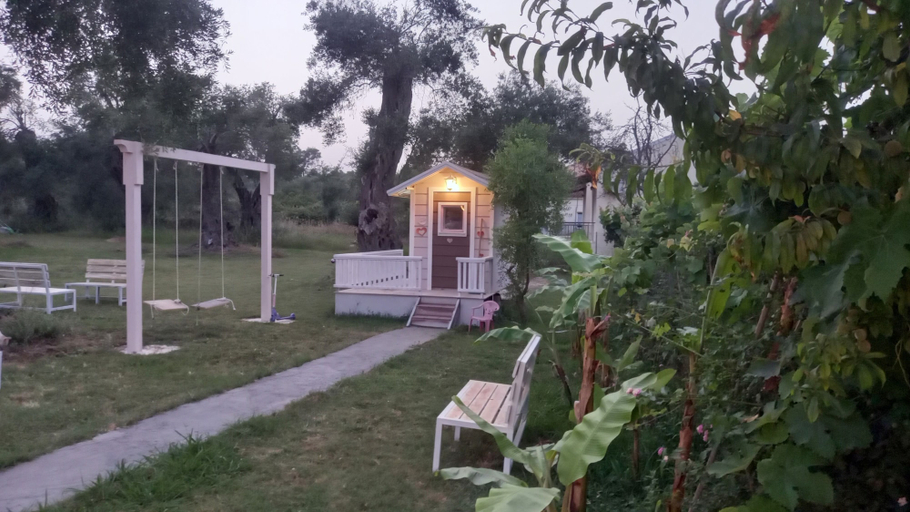 Others 5, Amelia's Garden, Ionian Islands