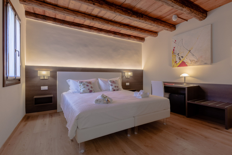 Bedroom 4, Ciasa de Gahja, Pordenone