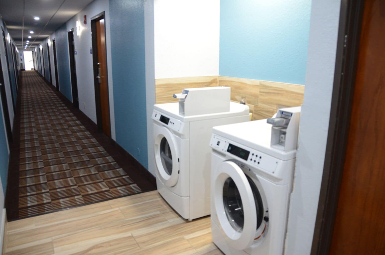Bathroom 4, Days Inn by Wyndham Le Roy/Bloomington Southeast, McLean