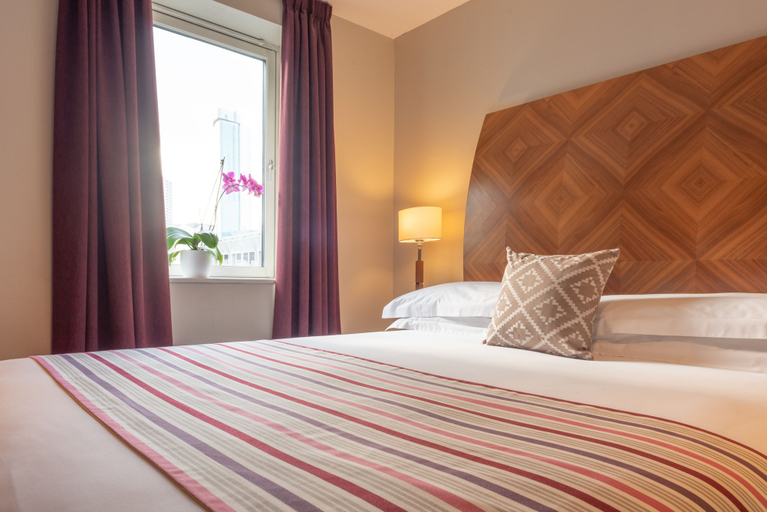 Bedroom 3, PREMIER SUITES Birmingham, Birmingham