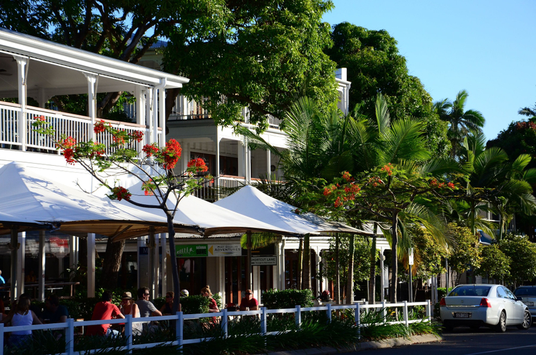 Exterior & Views 2, Coral Sea Villas Hotel, Douglas