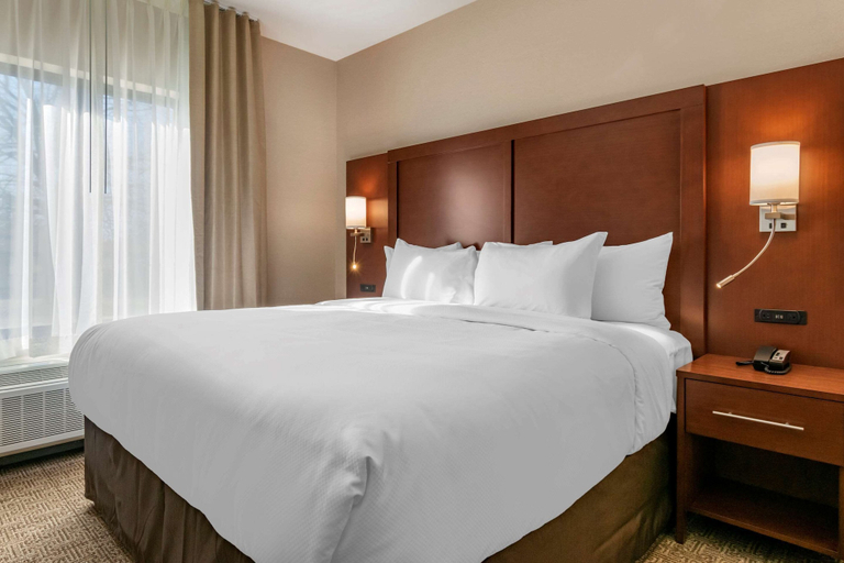 Bedroom 3, Comfort Suites Camp Hill-Harrisburg West, Cumberland