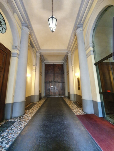 Others 5, Casa cavalier, Torino
