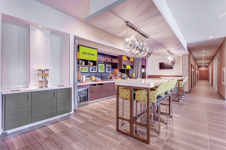 Food & Drinks 5, Home2 Suites by Hilton Toronto Brampton, Peel