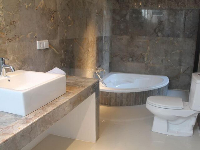 Bathroom 5, Kelapa Lovina Beach Villas, Buleleng
