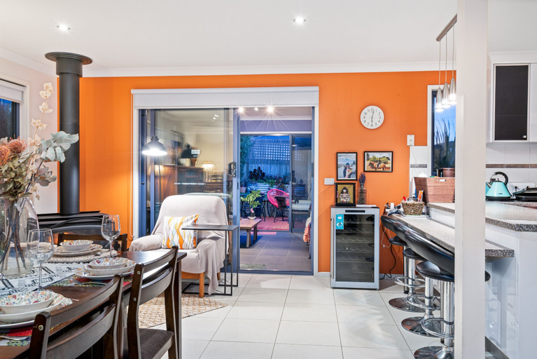 Food & Drinks 5, Madsen Retreat, Central Coast - Pt A