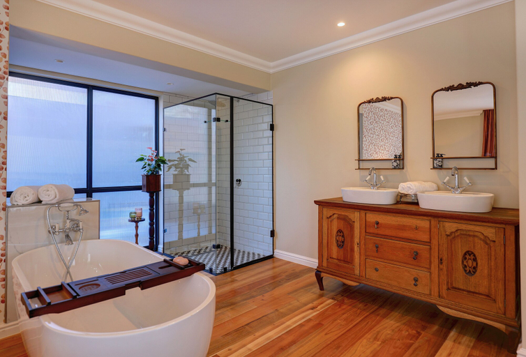 Bathroom 5, The Hawthorn Boutique Hotel, Eden