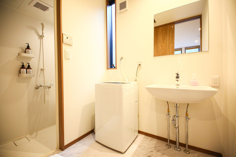 Bathroom 4, PrimeRoomBeppu Suite, Beppu